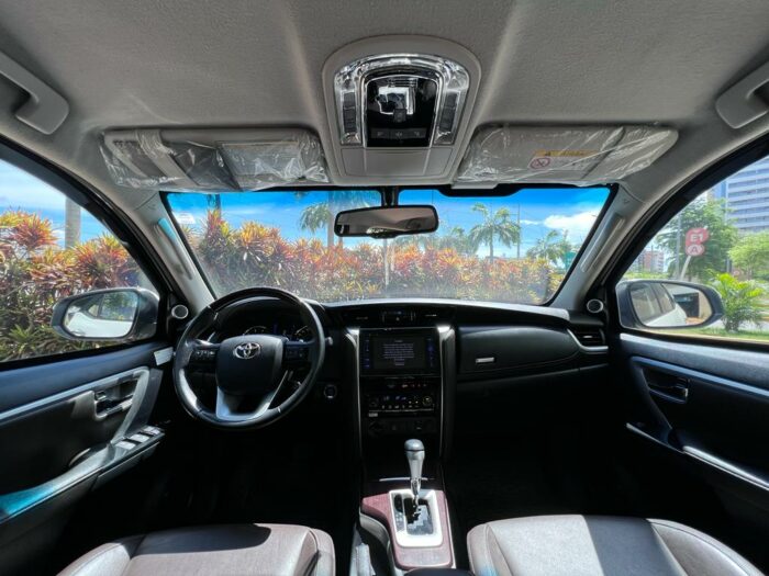 TOYOTA HILUX SW4 2019 completo