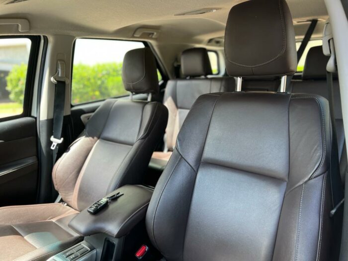 TOYOTA HILUX SW4 2019 completo