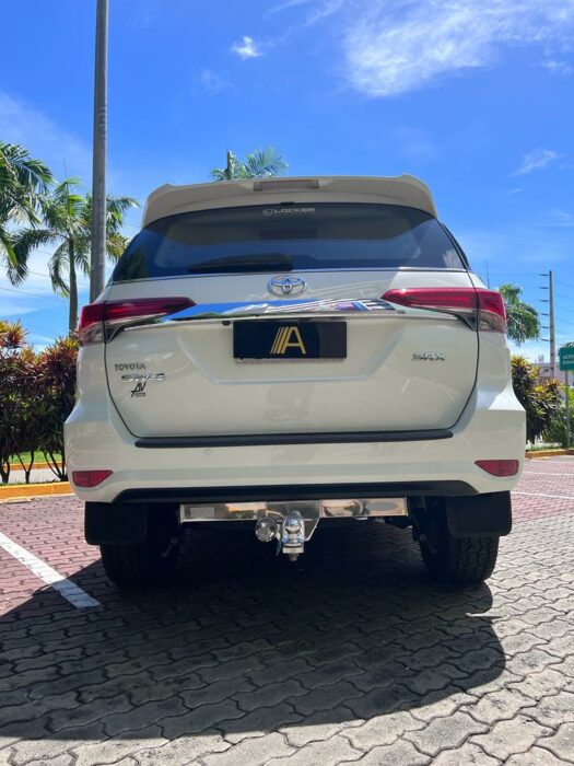 TOYOTA HILUX SW4 2019 completo
