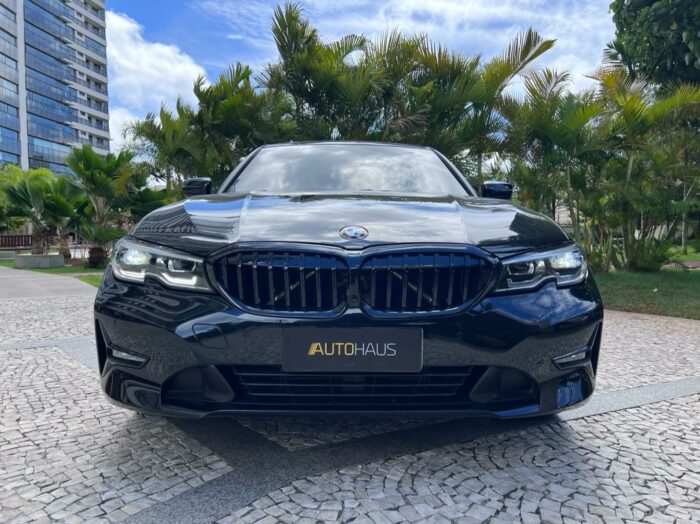 BMW 320i 2021 completo