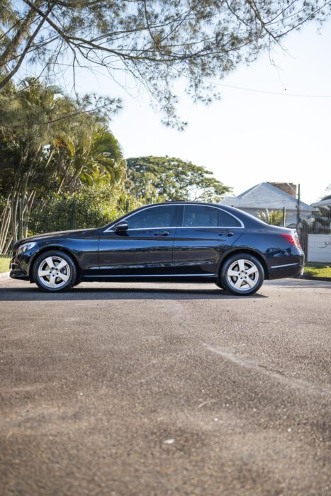 MERCEDES-BENZ C200 2015 completo