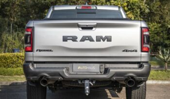 RAM 1500 2021 completo