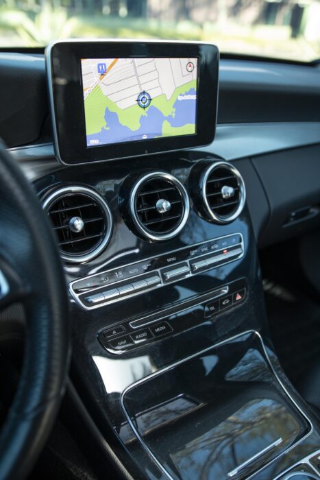 MERCEDES-BENZ C200 2015 completo