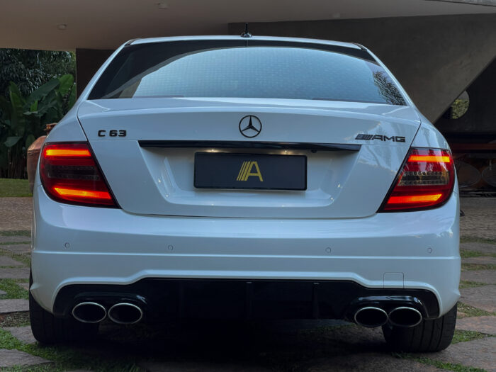 MERCEDES-BENZ C 63 2013 completo