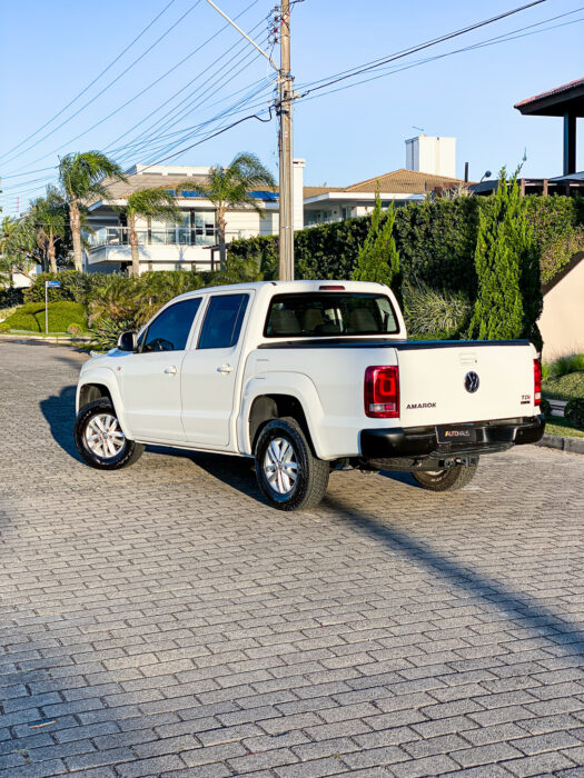 VOLKSWAGEN AMAROK 2018 completo