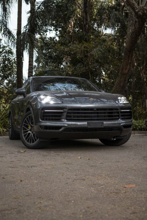 PORSCHE CAYENNE 2022 completo