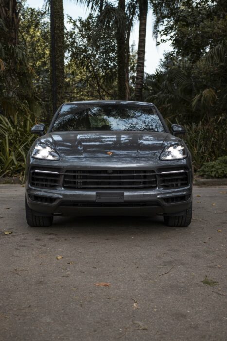 PORSCHE CAYENNE 2022 completo