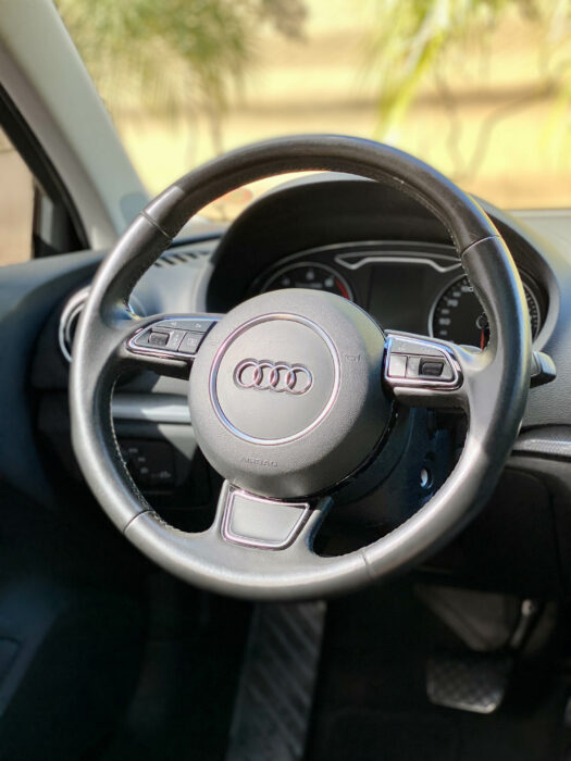 AUDI A3 2015 completo