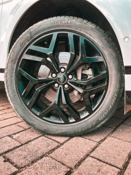 LAND ROVER EVOQUE 2020 completo