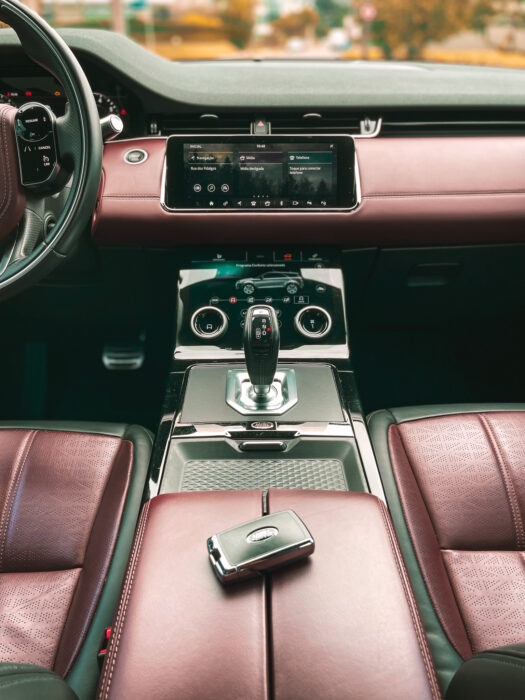 LAND ROVER EVOQUE 2020 completo