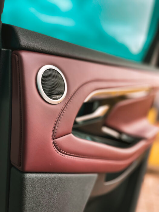 LAND ROVER EVOQUE 2020 completo