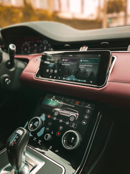 LAND ROVER EVOQUE 2020 completo