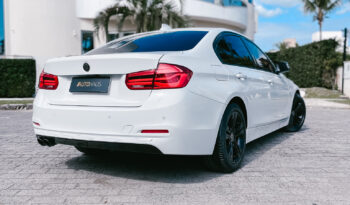 BMW 320i 2017 completo