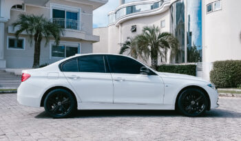 BMW 320i 2017 completo
