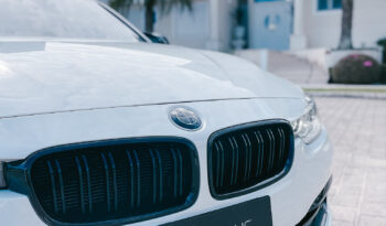 BMW 320i 2017 completo