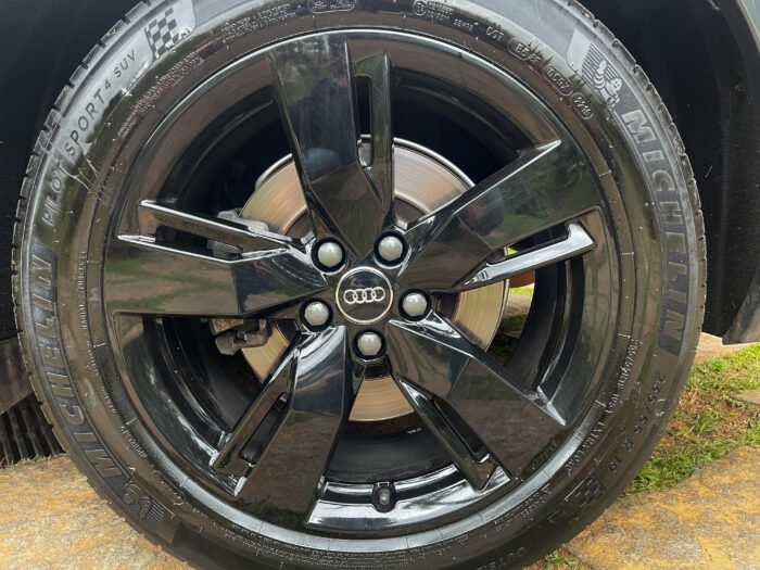 AUDI Q5 2018 completo