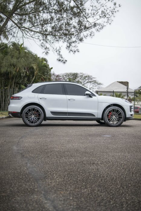 PORSCHE MACAN 2021 completo