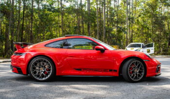 PORSCHE 911 2021 completo