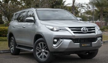 TOYOTA HILUX SW4 2020 completo