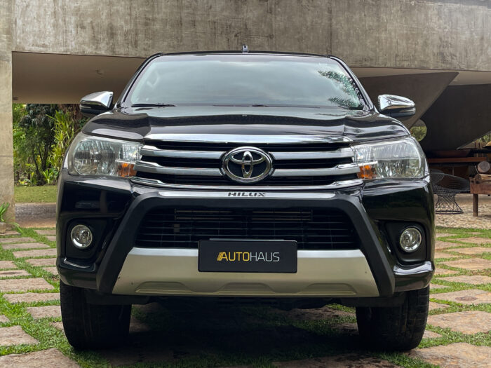 TOYOTA HILUX 2018 completo