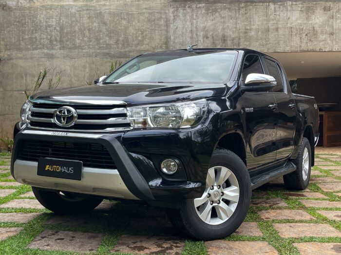 TOYOTA HILUX 2018 completo