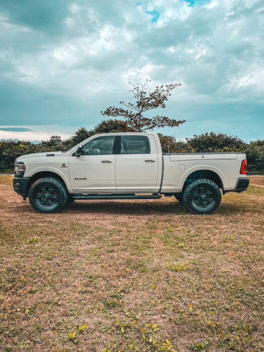 RAM 2500 2021 completo