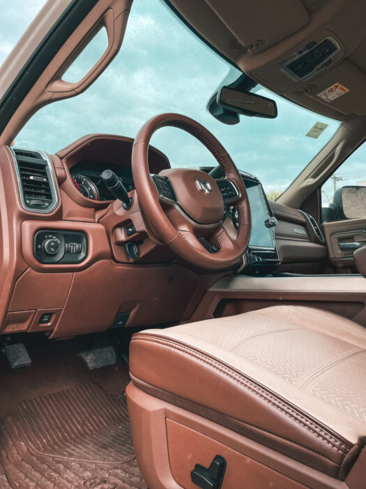 RAM 2500 2021 completo