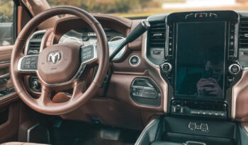 RAM 2500 2021 completo