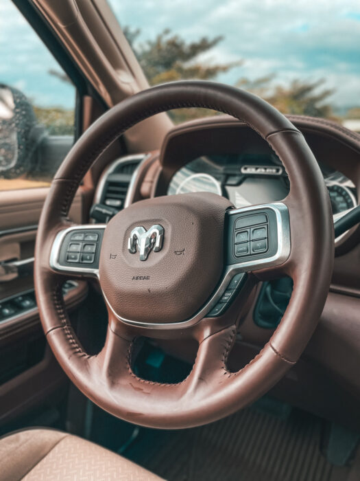 RAM 2500 2021 completo