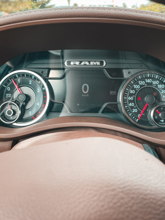 RAM 2500 2021 completo