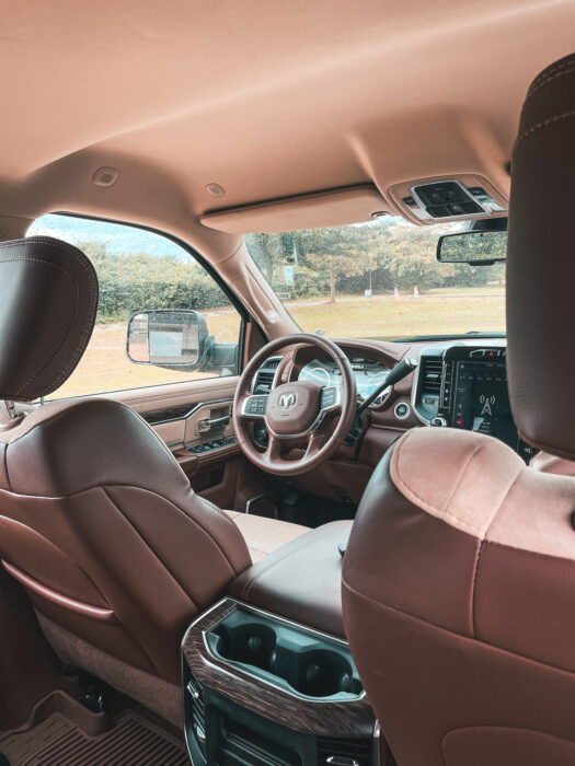 RAM 2500 2021 completo