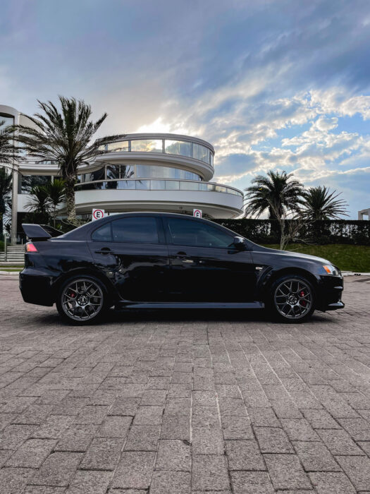 MITSUBISHI Lancer Evolution X 2013 completo