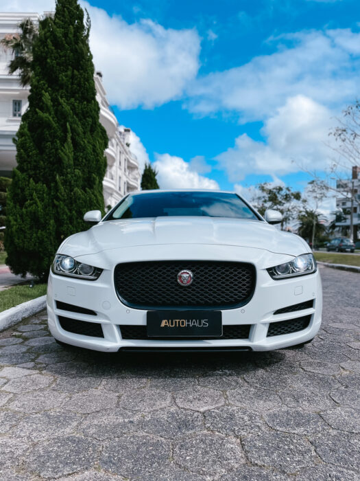 JAGUAR XE 2017 completo