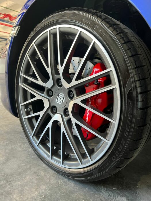 PORSCHE 911 2021 completo