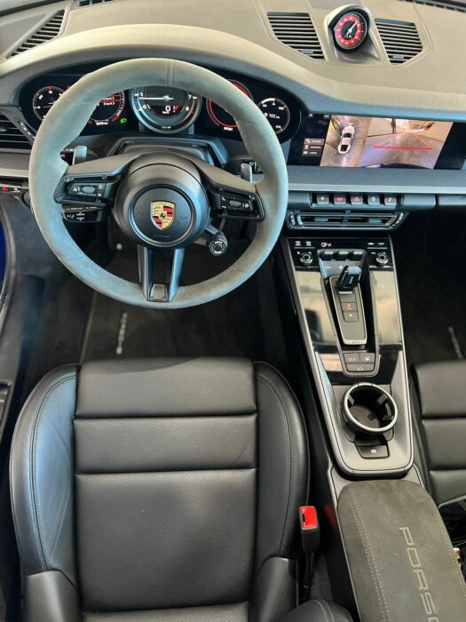 PORSCHE 911 2021 completo