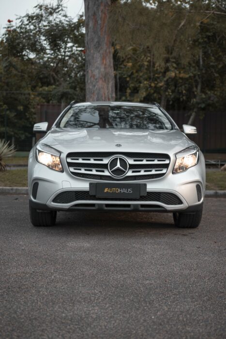 MERCEDES-BENZ GLA 200 2018 completo