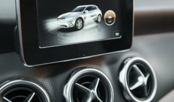 MERCEDES-BENZ GLA 200 2018 completo