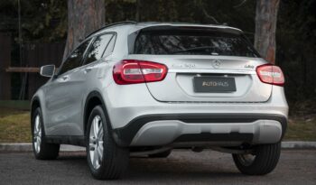 MERCEDES-BENZ GLA 200 2018 completo