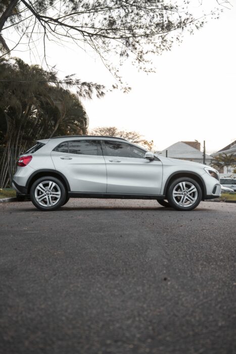 MERCEDES-BENZ GLA 200 2018 completo
