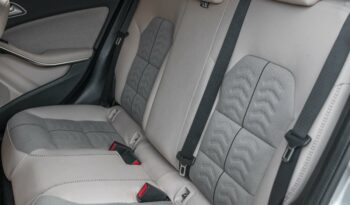 MERCEDES-BENZ GLA 200 2018 completo