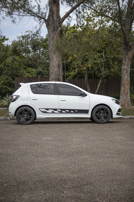 RENAULT SANDERO 2016 completo