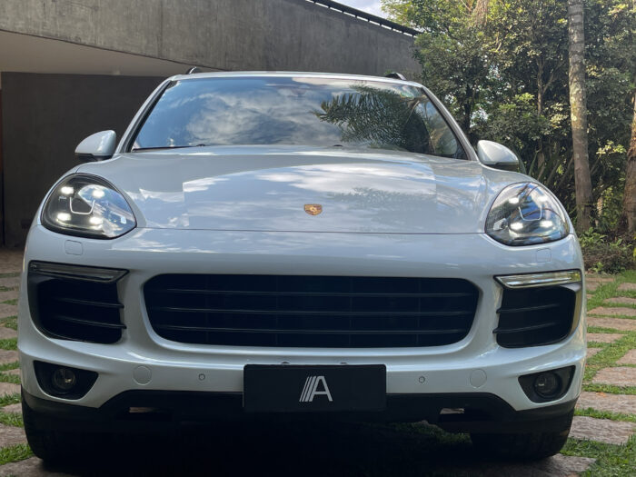 PORSCHE CAYENNE 2018 completo