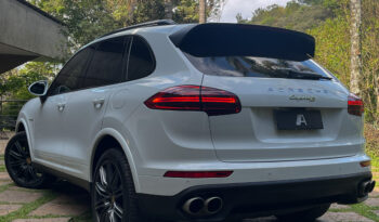 PORSCHE CAYENNE 2018 completo