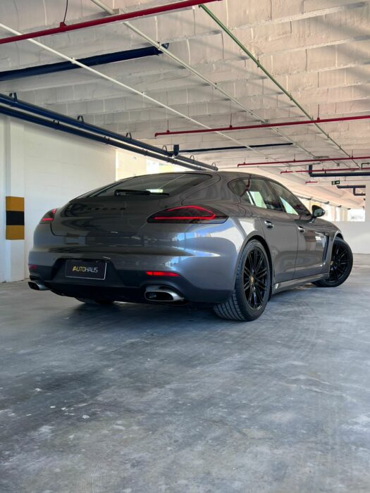 PORSCHE PANAMERA 2016 completo