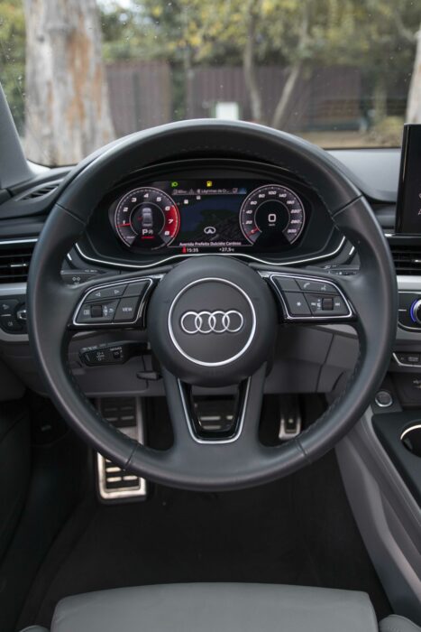 AUDI A4 2021 completo