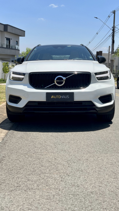 VOLVO XC40 2018 completo