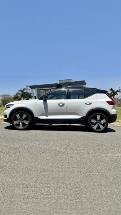 VOLVO XC40 2018 completo