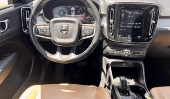 VOLVO XC40 2018 completo