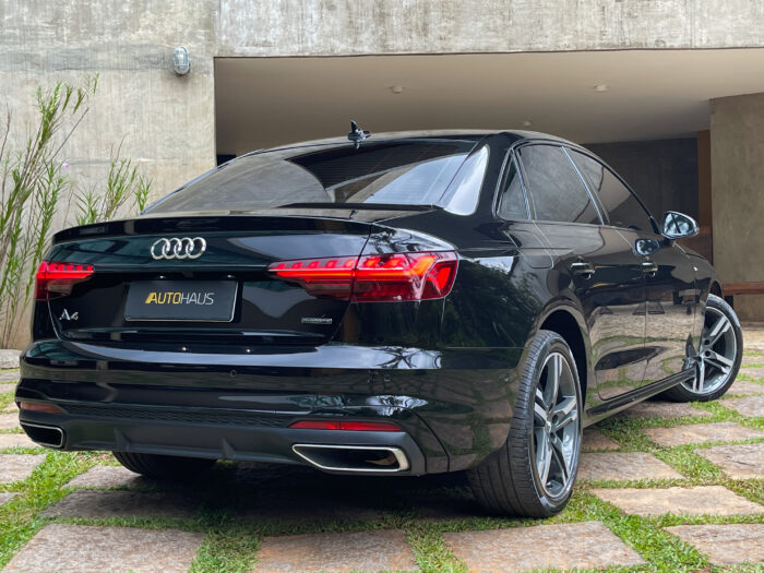 AUDI A4 SEDAN 2021 completo