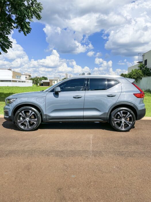 VOLVO XC40 2022 completo